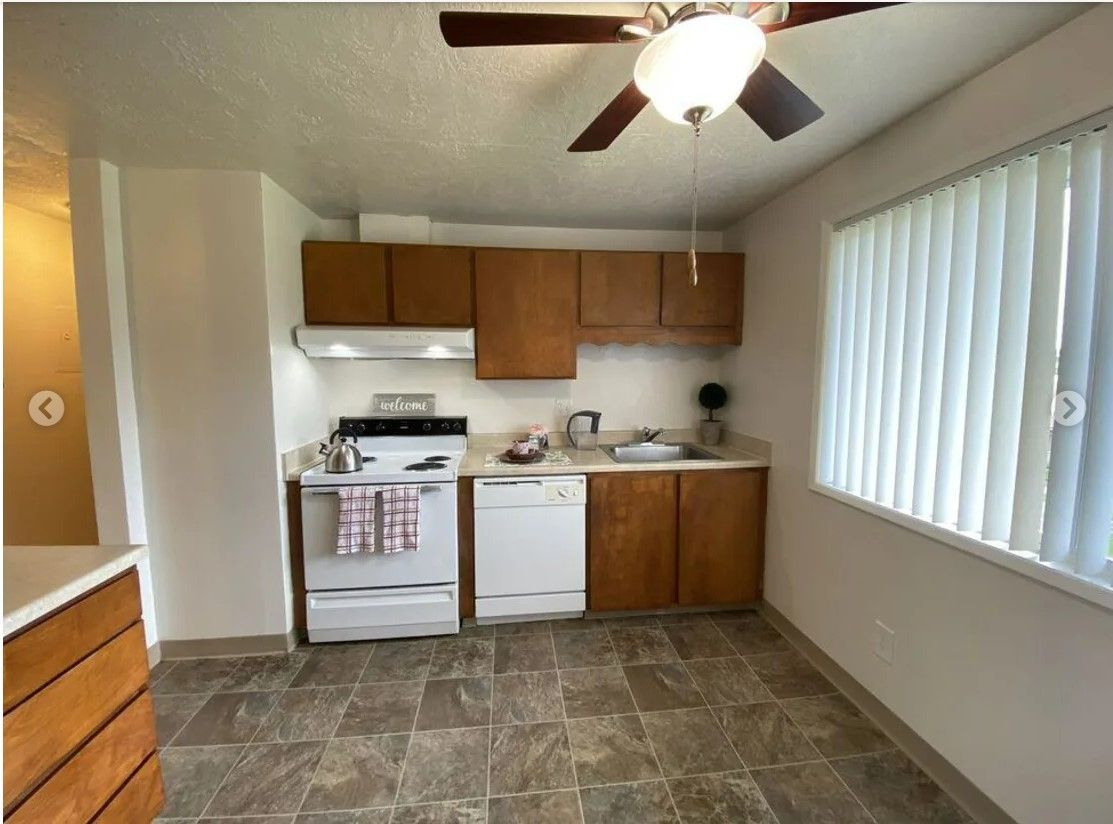 the property at driftwood terrace