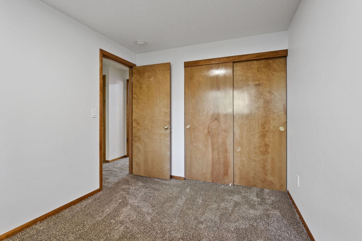 A photo of the apartments at the Frazer Park apartment complex