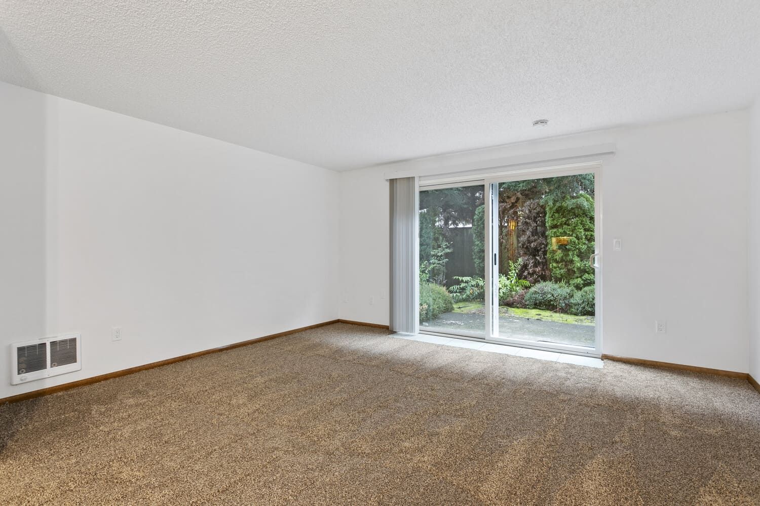 A photo of the apartments at the Frazer Park apartment complex