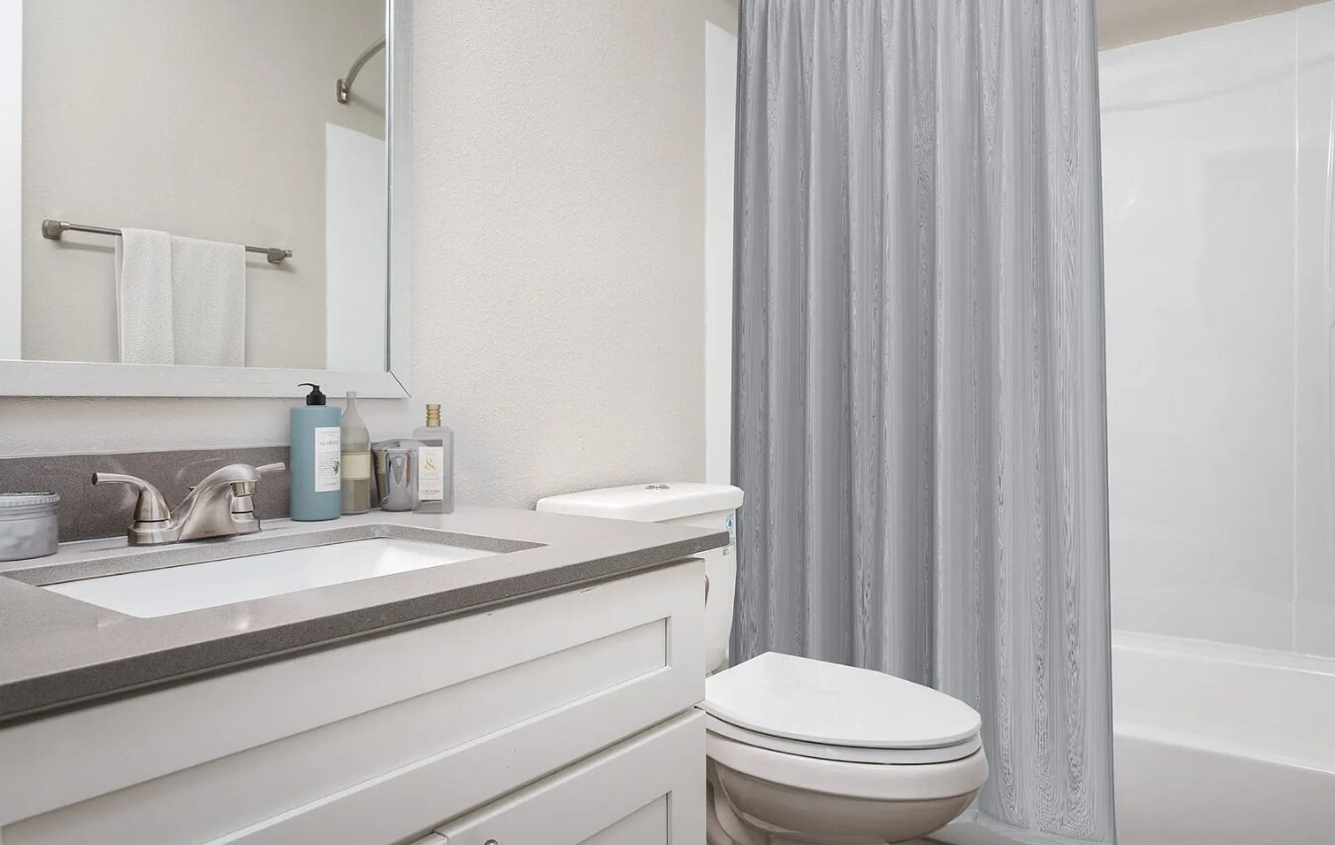 Bathroom image of Ivy Terrace apartments