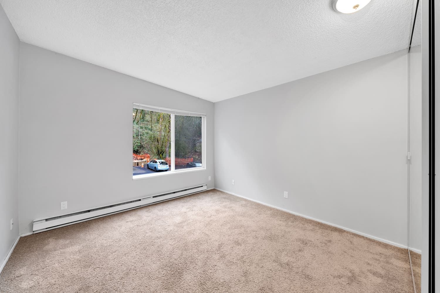 A photo of a unit in the Lair Hill Apartments