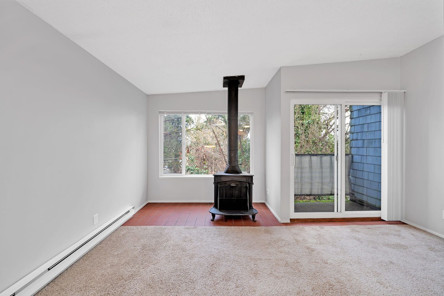 A photo of a unit in the Lair Hill Apartments