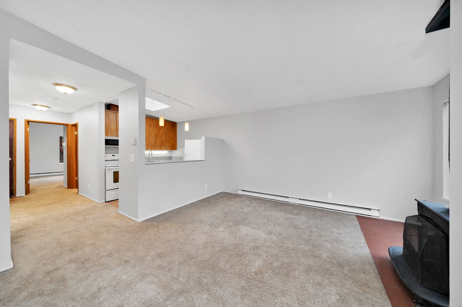 A photo of a unit in the Lair Hill Apartments