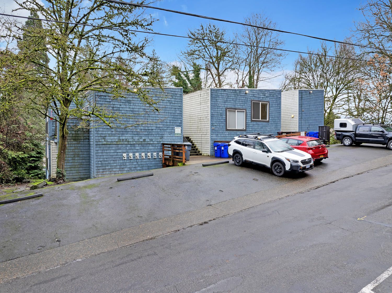 A photo of a unit in the Lair Hill Apartments