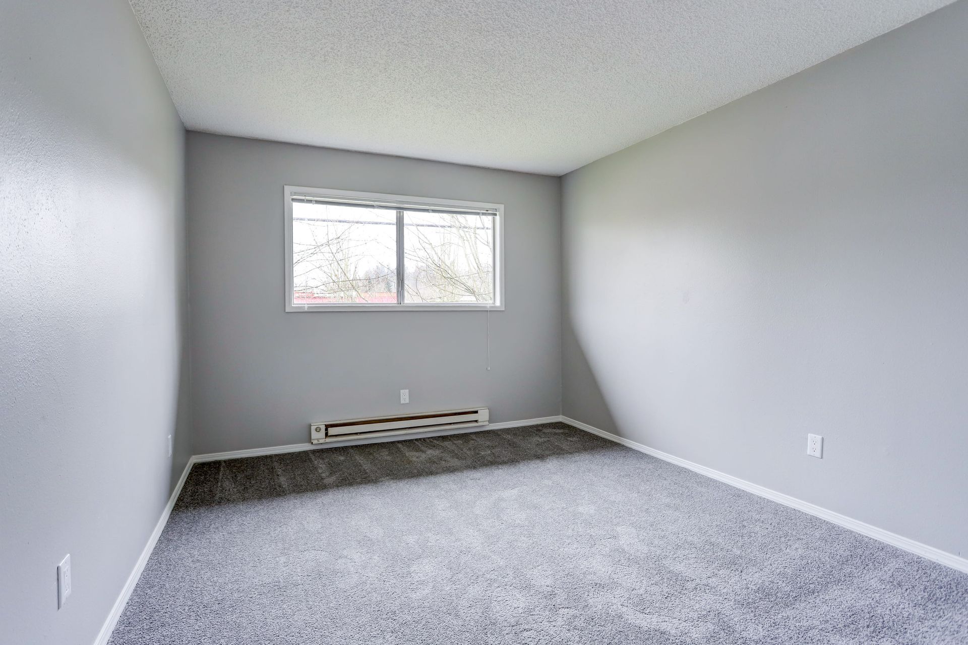 A photo of a unit in the Meadow Park East Apartment complex