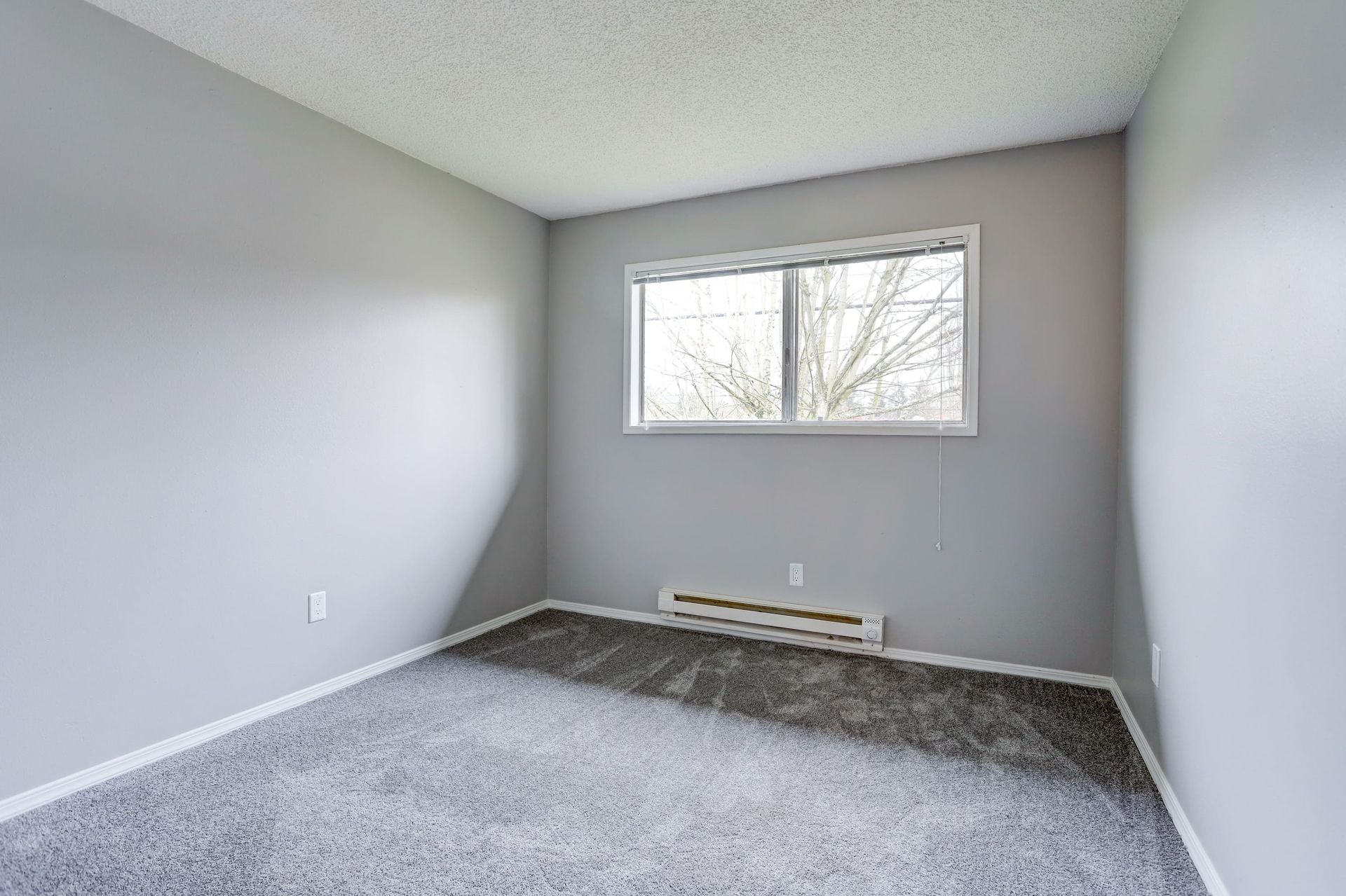 A photo of a unit in the Meadow Park East Apartment complex