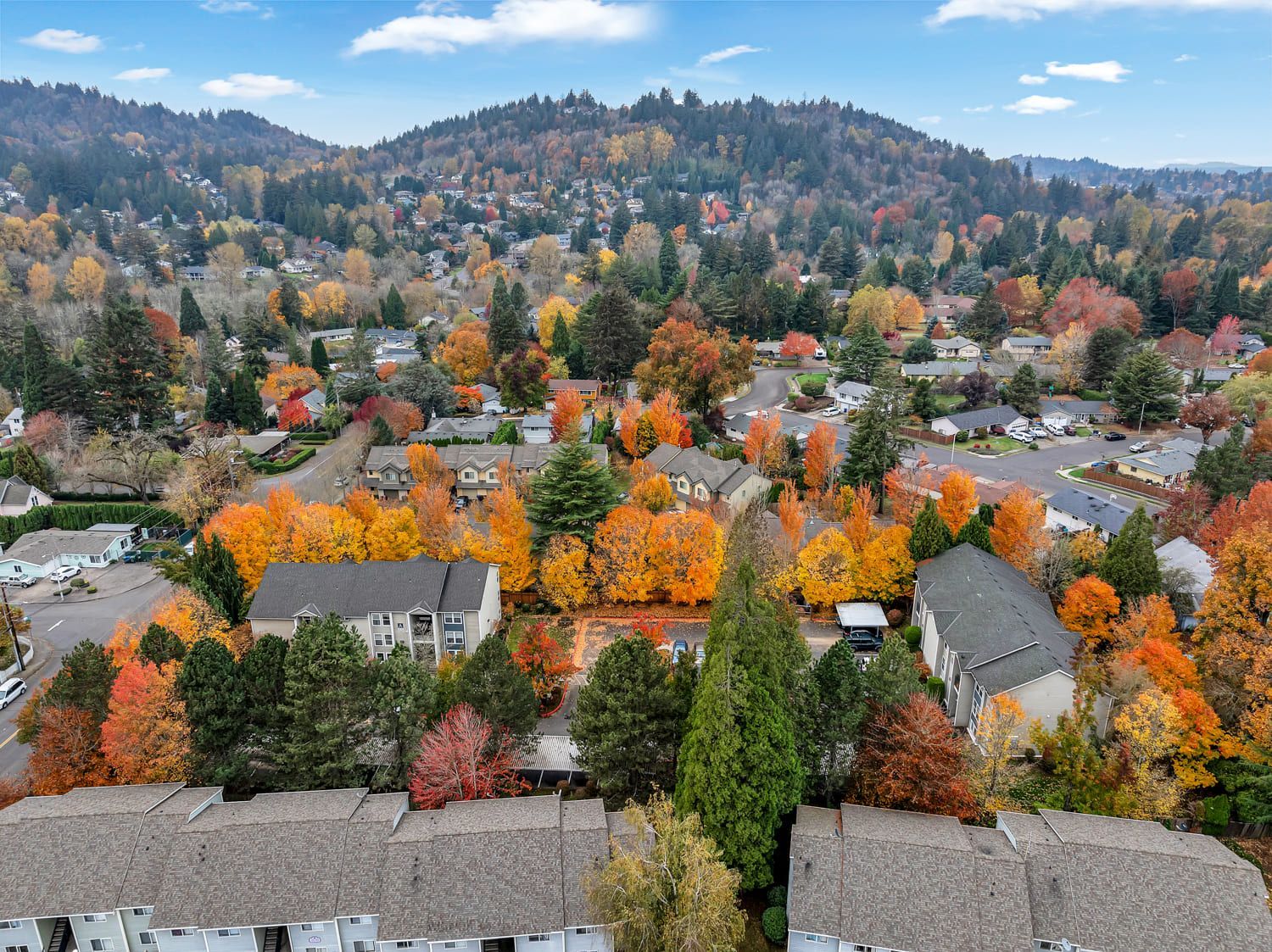 A photo of the Mountain Crest Aparments