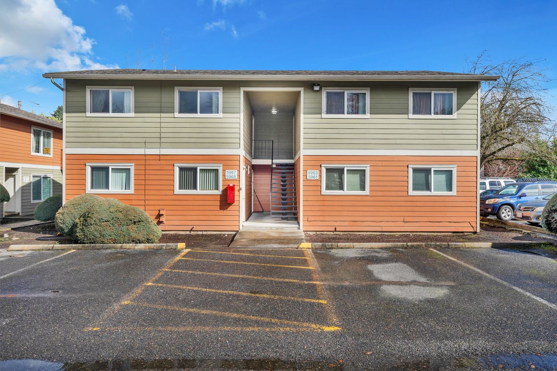 A photo of the Park Place apartment complex