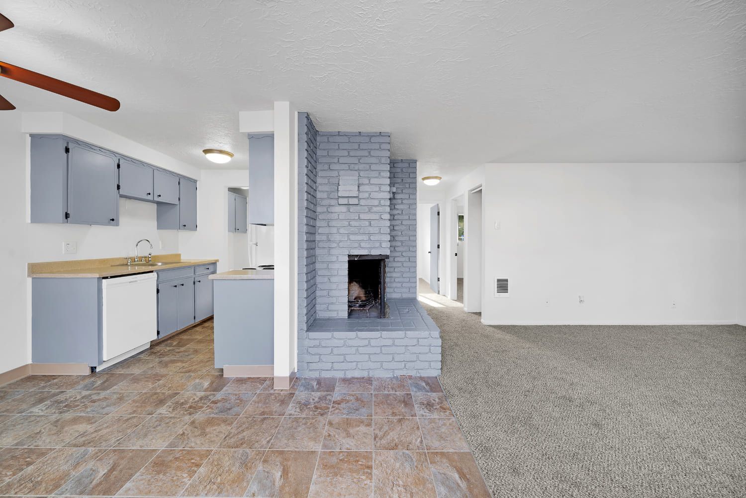 A photo of a unit in the Seven Gables Apartment