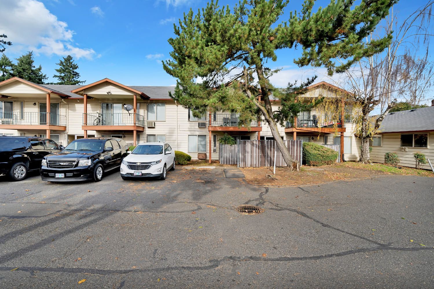 A photo of a unit in the Seven Gables Apartment