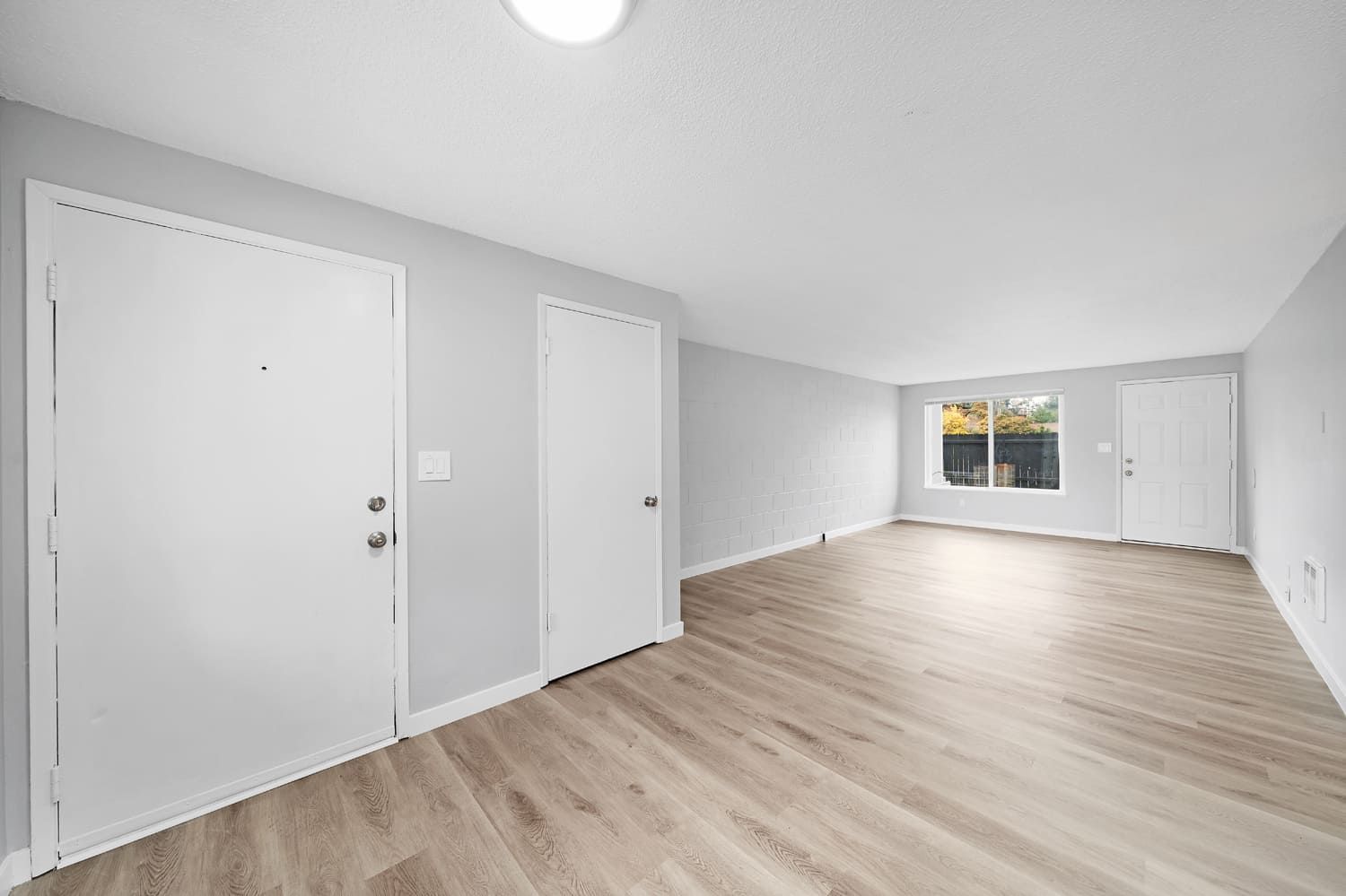 An image of a unit at the Shenandoah Garden Apartments