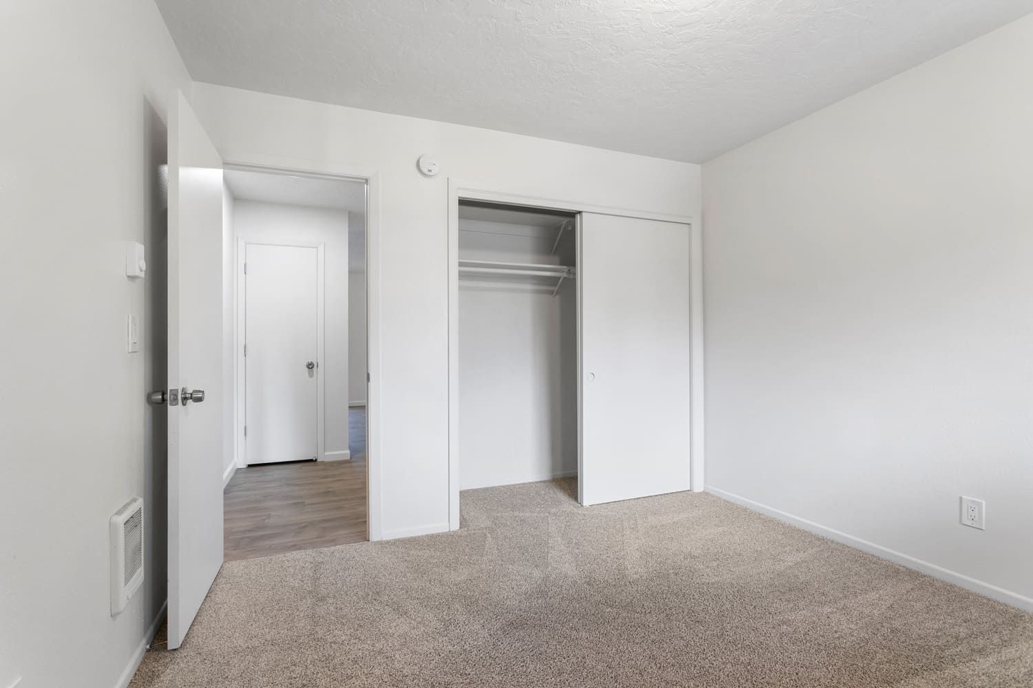 A photo of a unit in the Sheri Hill Apartment Complex