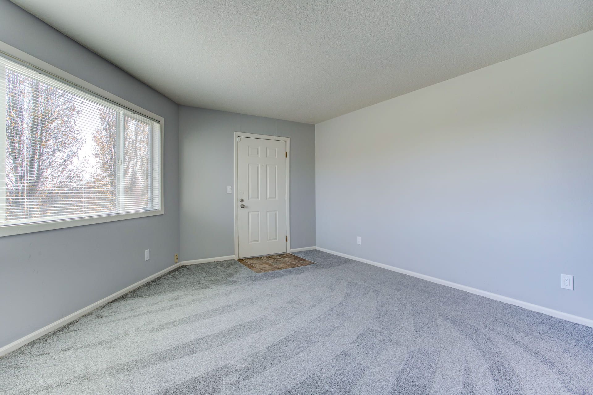 A photo of a unit in the Silver Creek Apartments