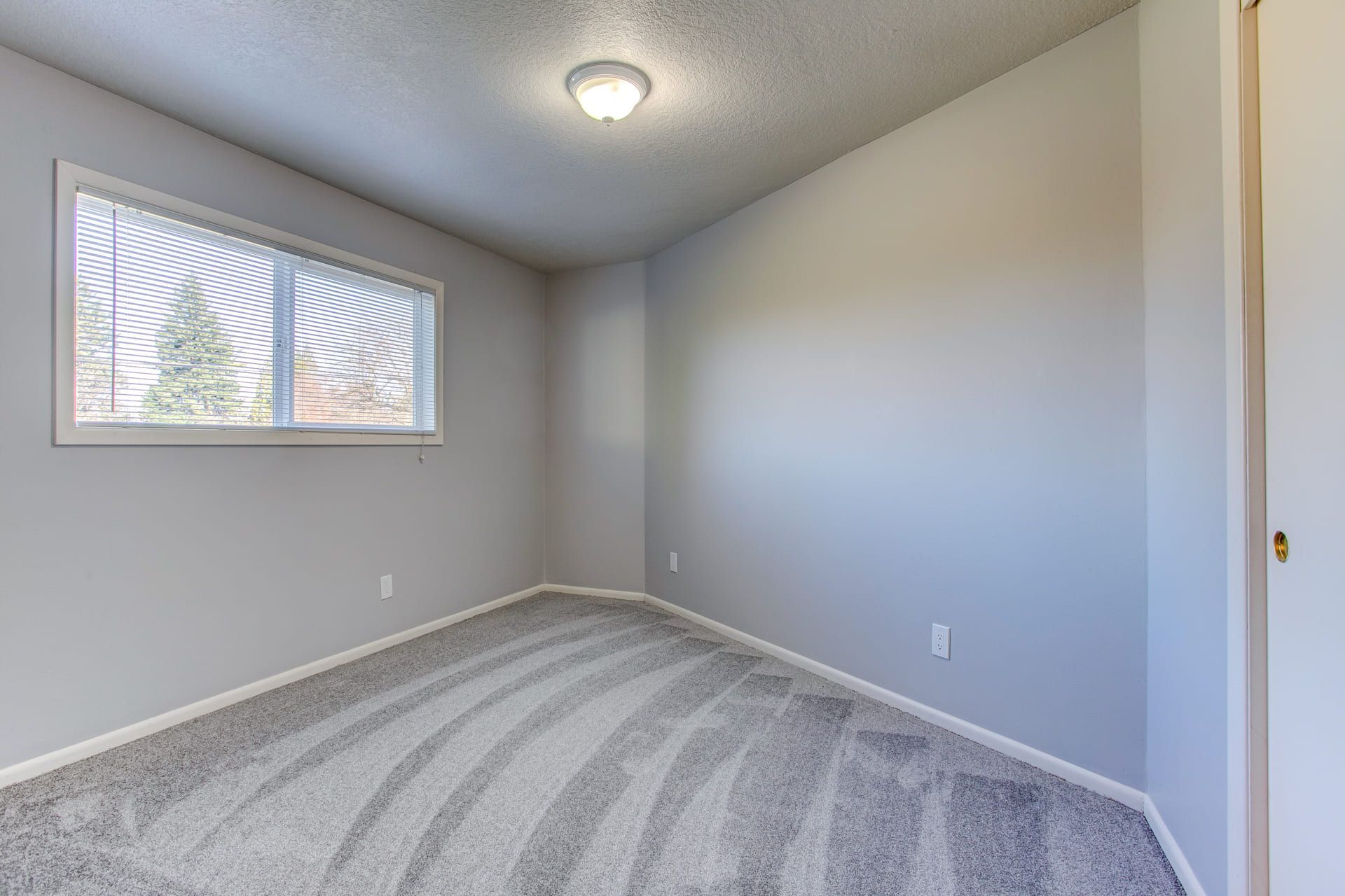 A photo of a unit in the Silver Creek Apartments