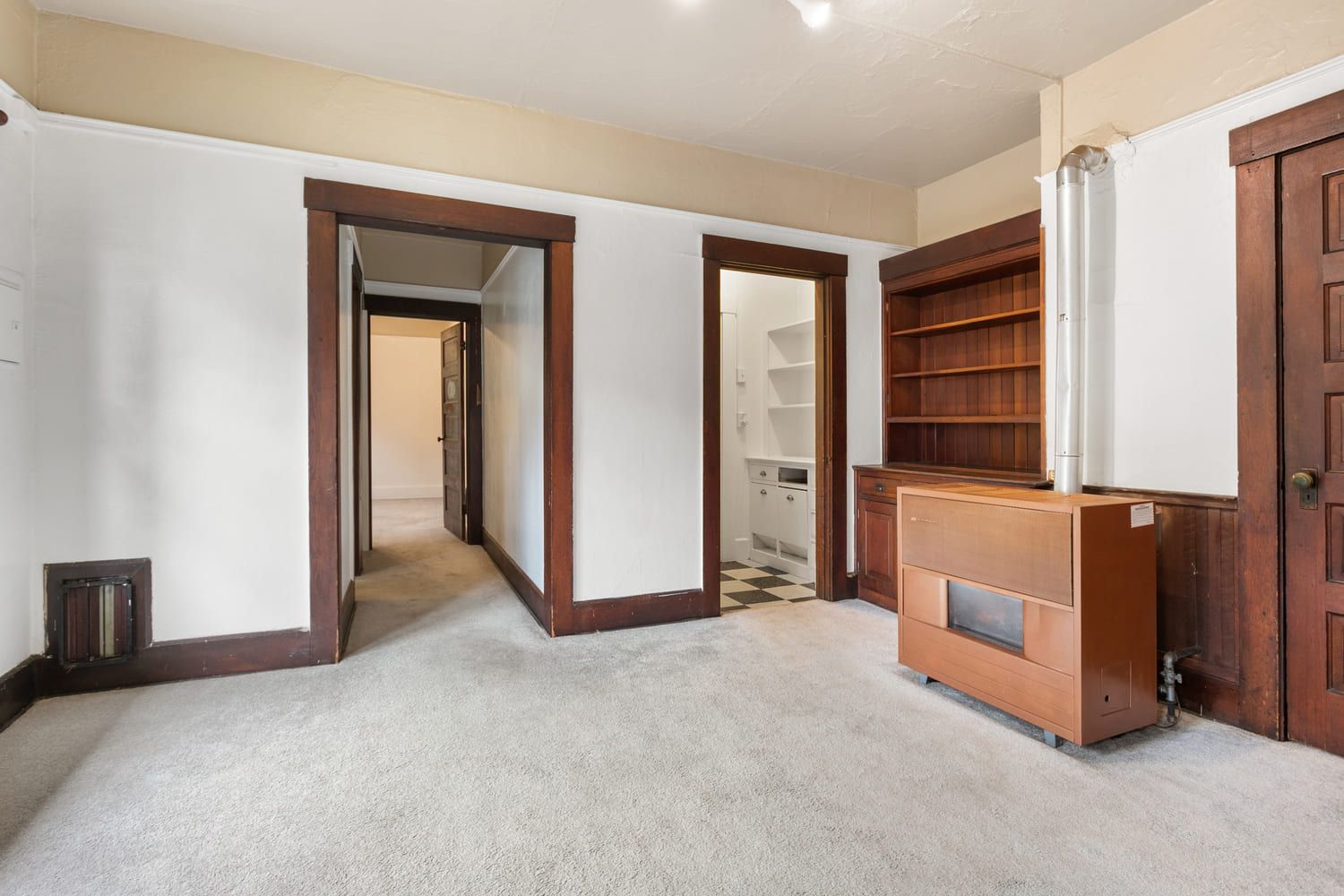 A photo of the unit at The Drake apartments