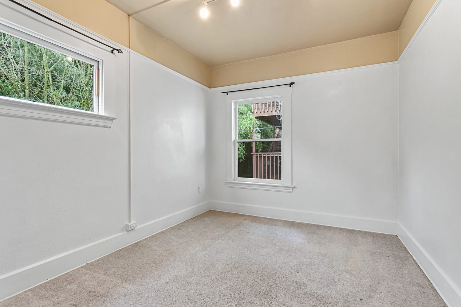 A photo of the unit at The Drake apartments