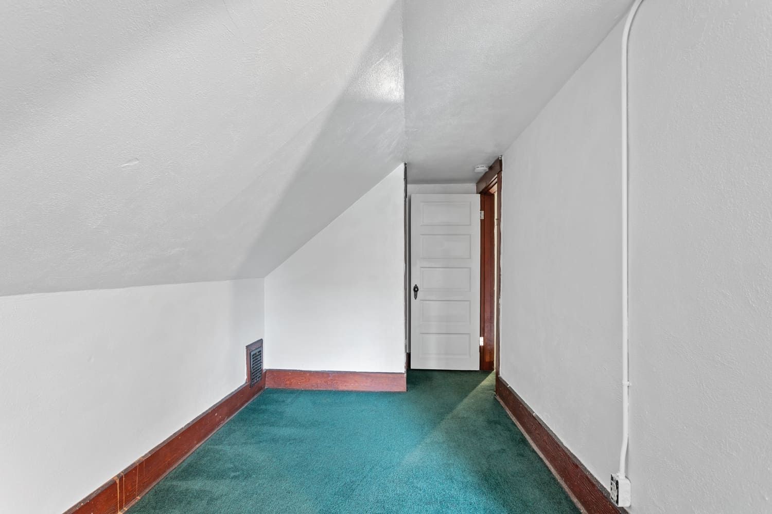 A photo of the unit at The Drake apartments