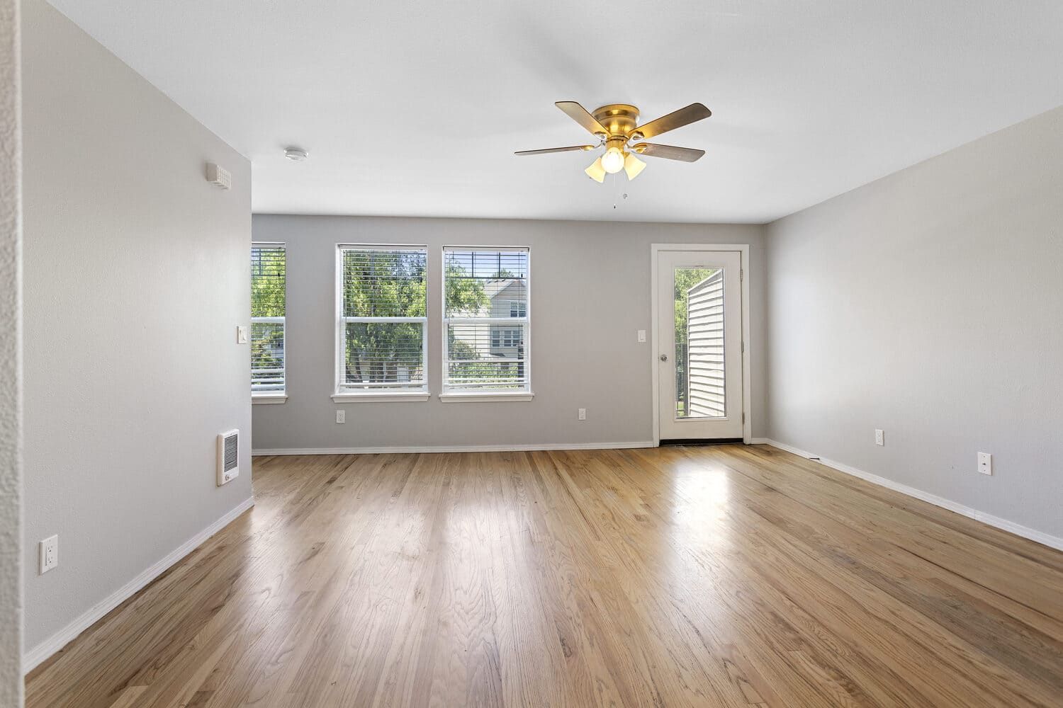 A photo of the apartments at the Willows