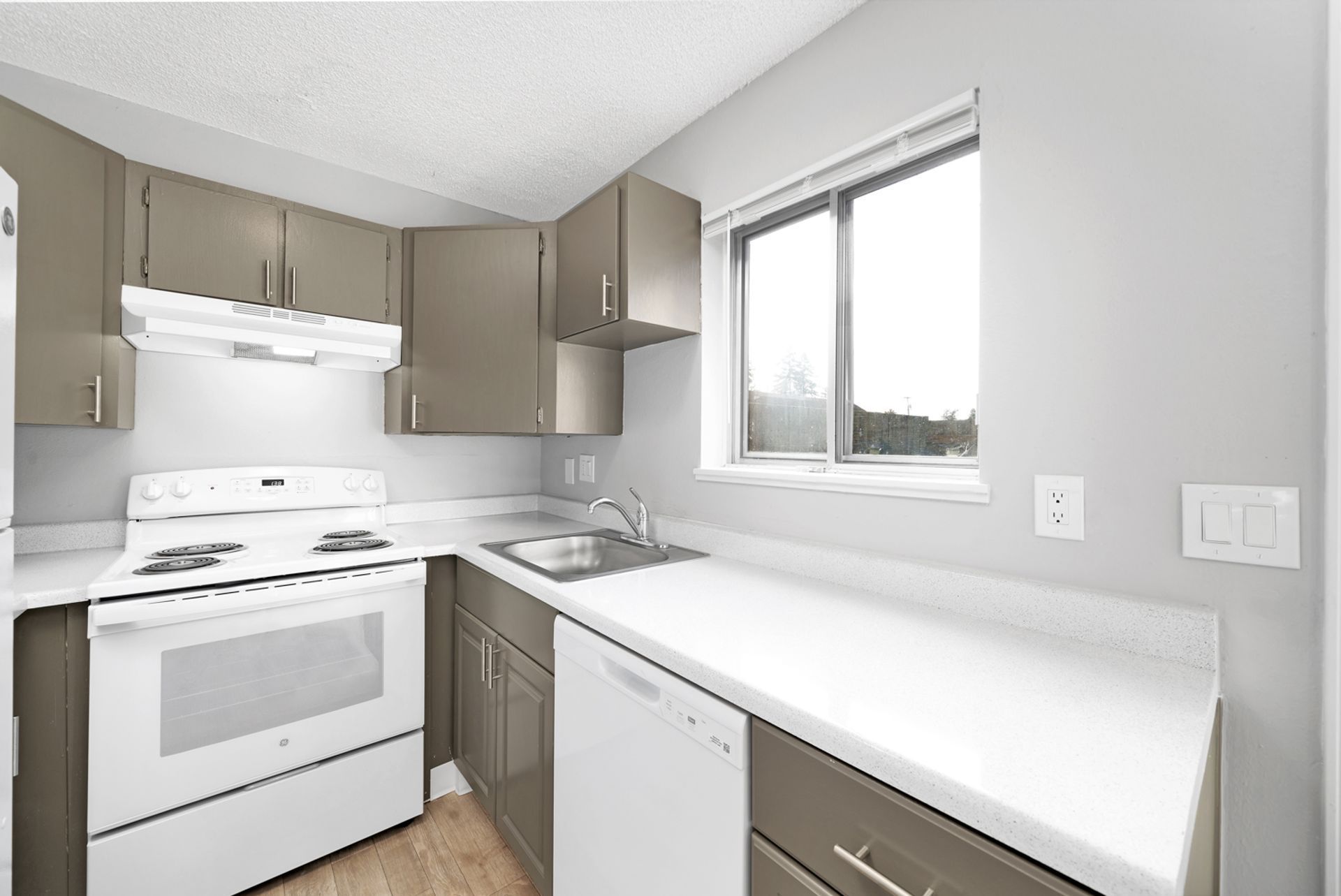 Wetherburne Square Apartments