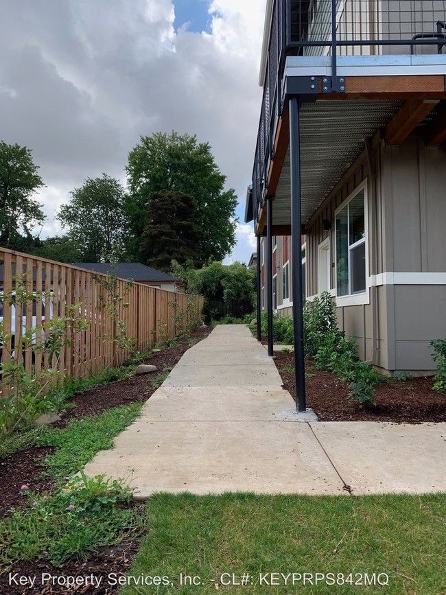 A photo of the apartments at the Wygant apartment complex