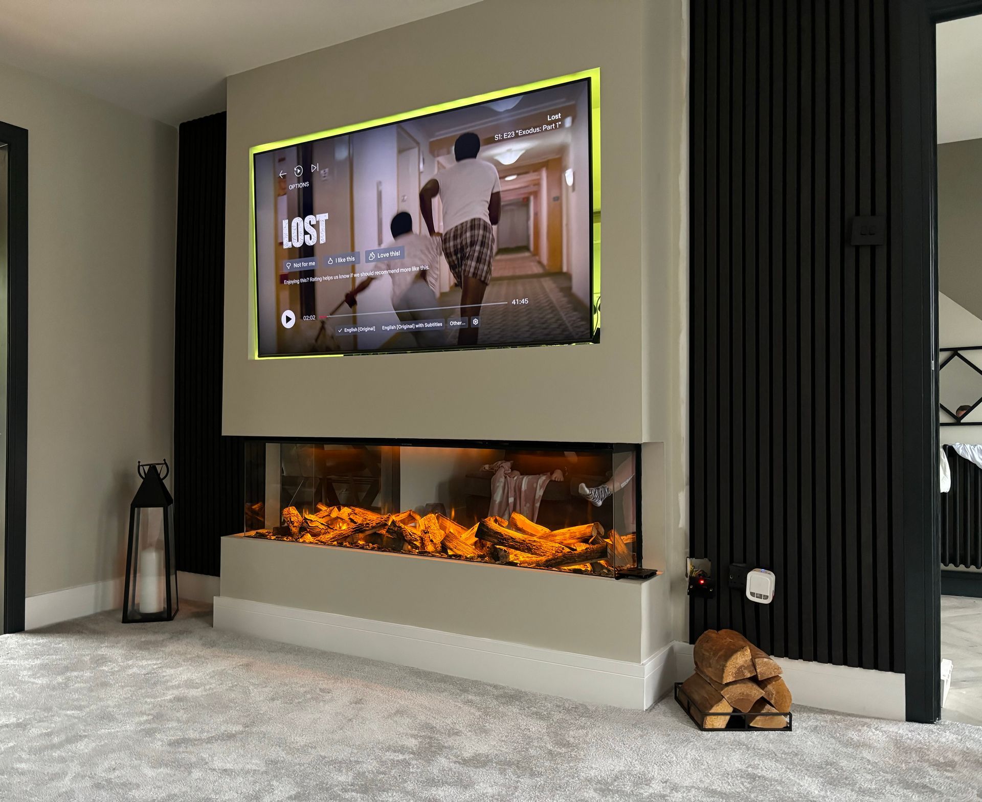 Britsh Fires New Forest 1600 Deluxe Scattered Logs Media Wall Electric Fire