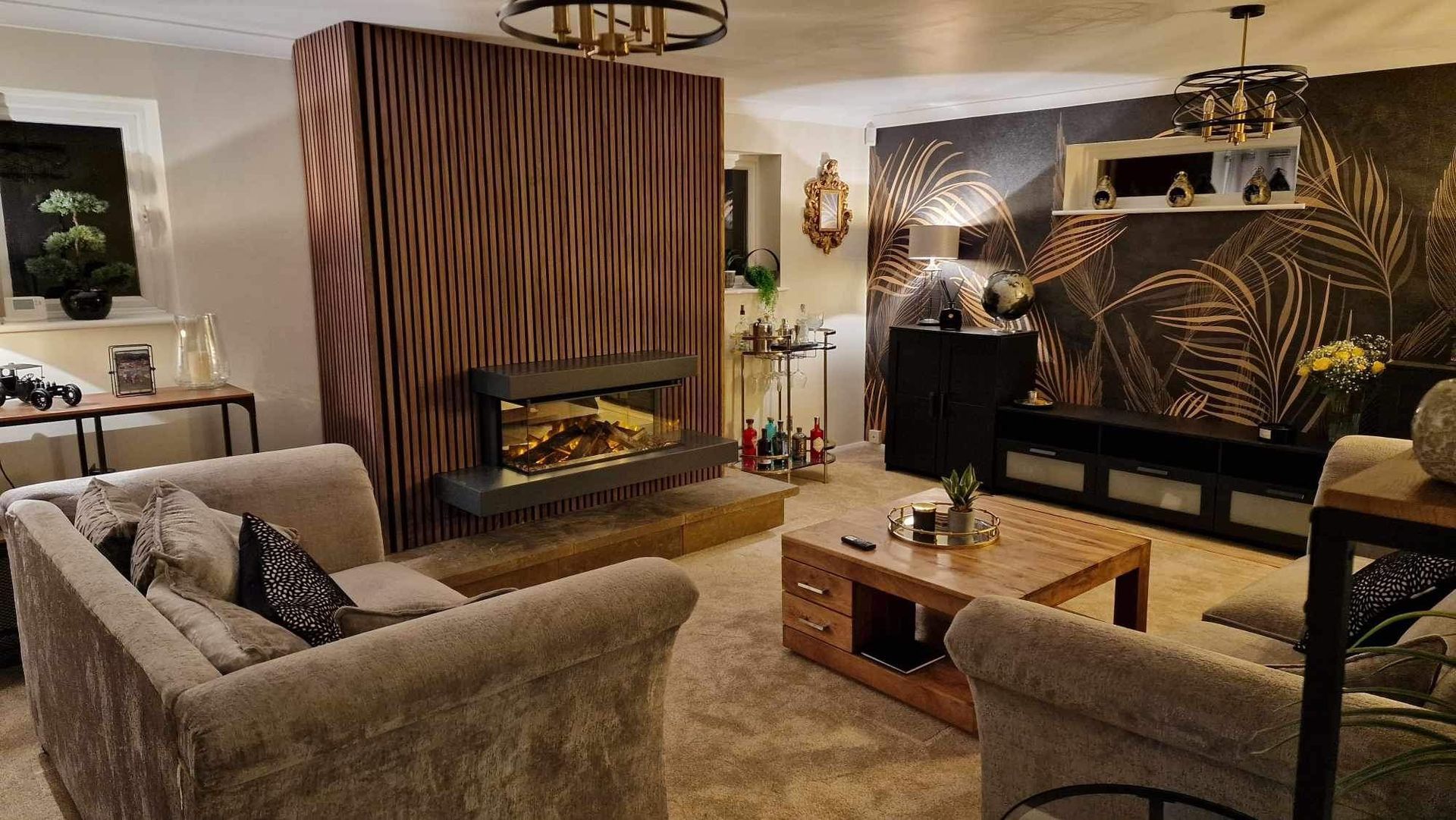 British Fires Brockenhurst Suite Grey Accoustic Wall Real Logs