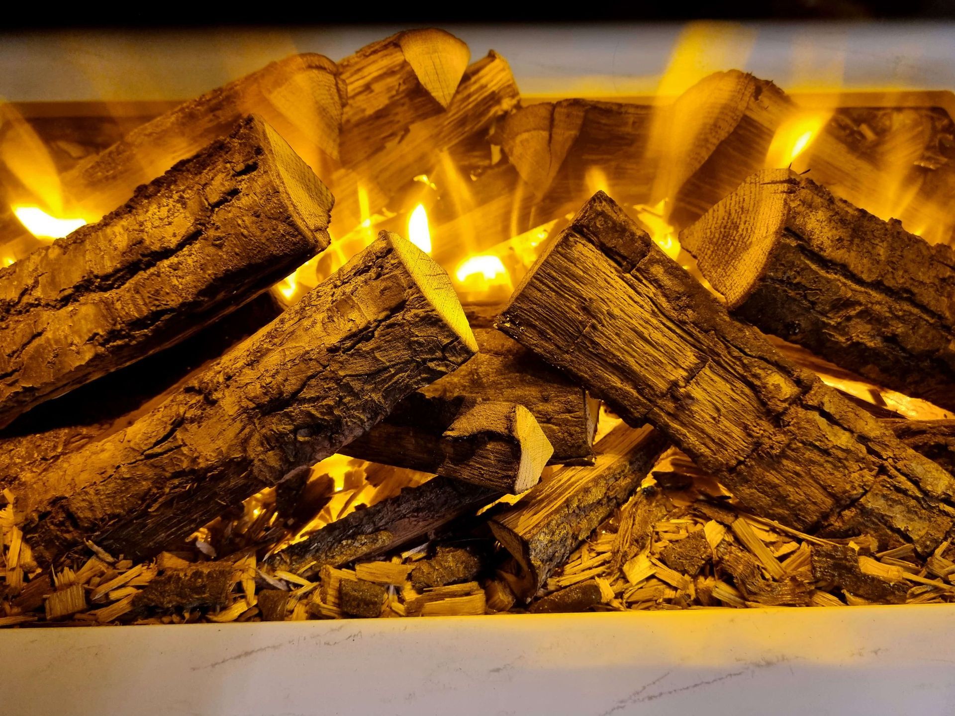 deluxe real logs close up british fires