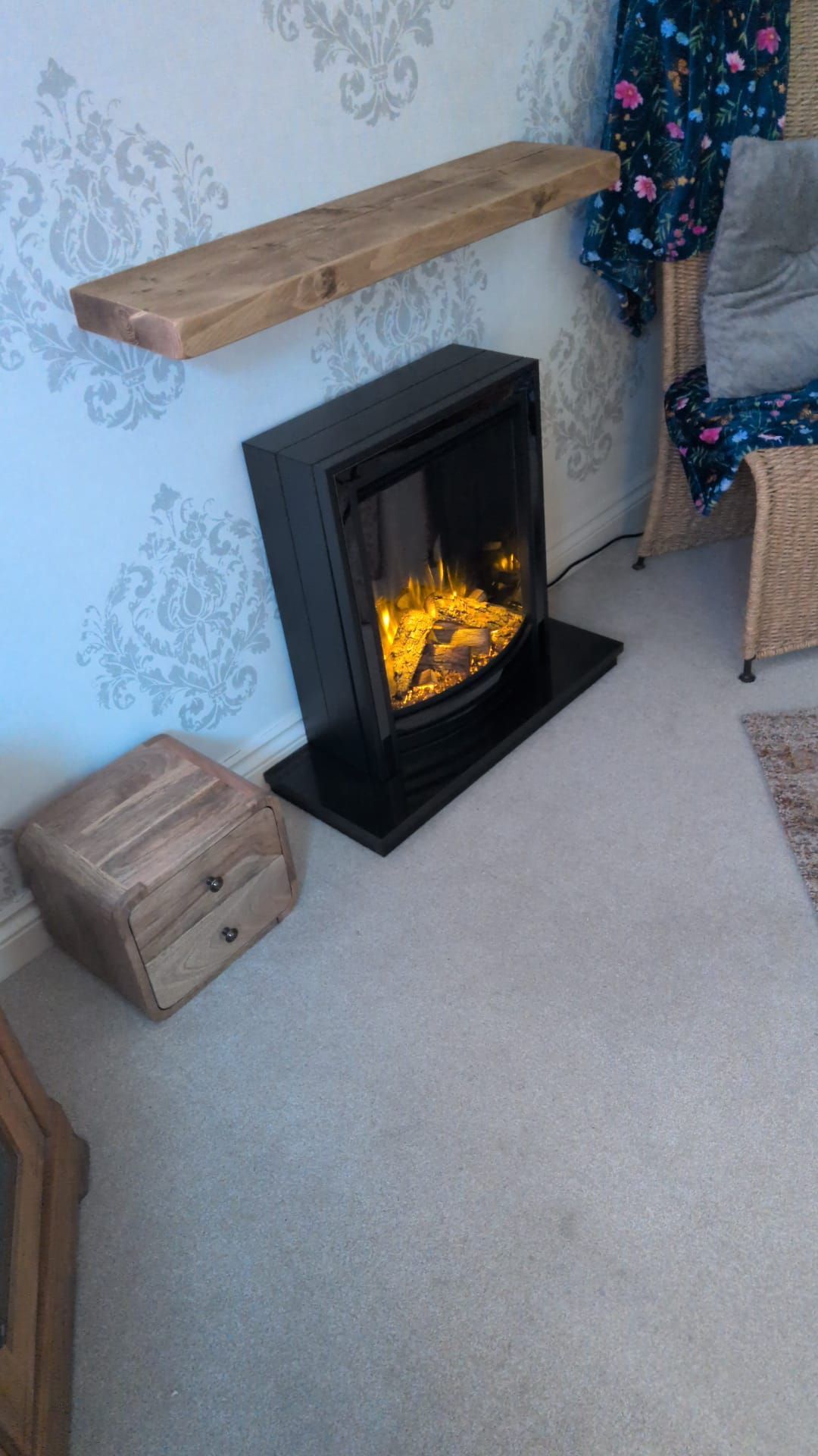 16 inch electric fire with realistic flames and logs