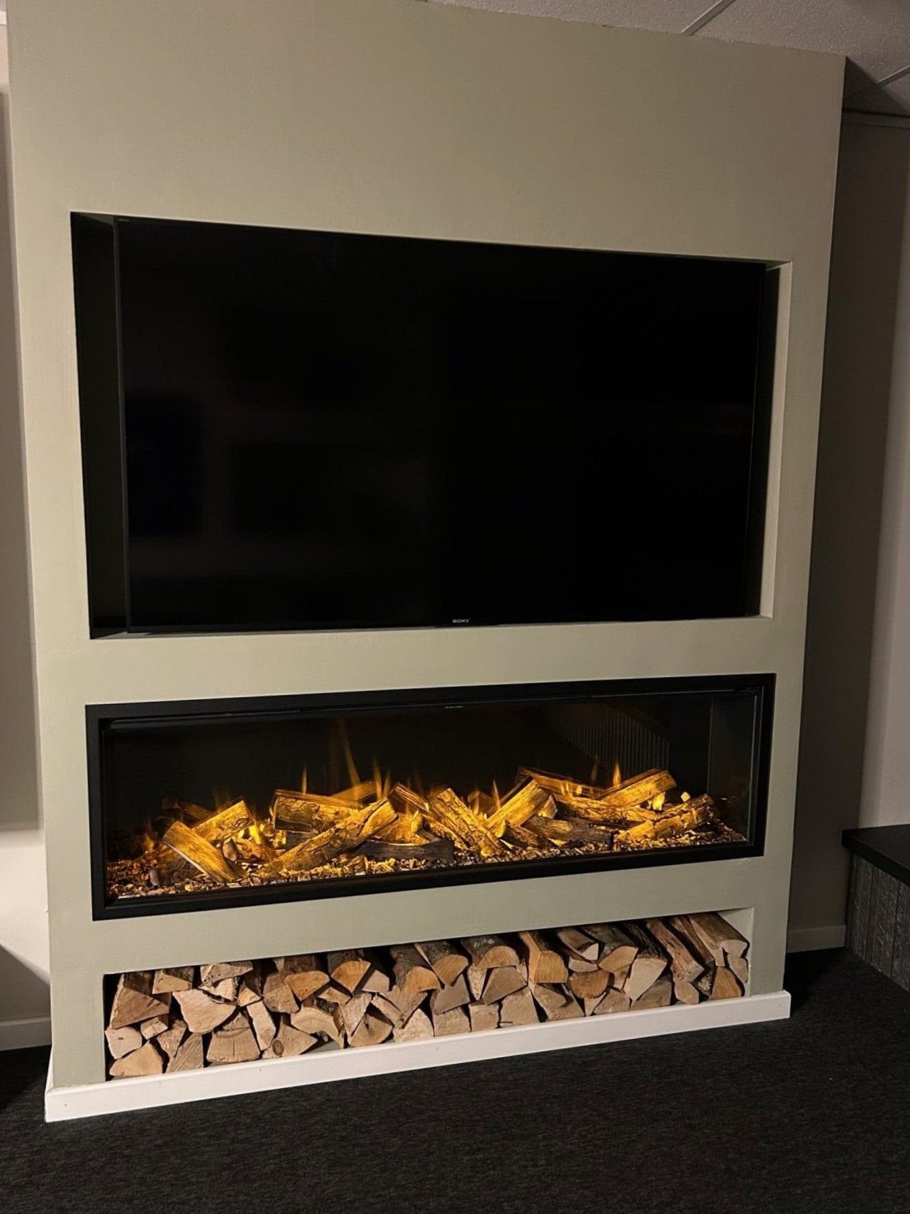 new forest 1600 electric fire on display at media wall fires alcester