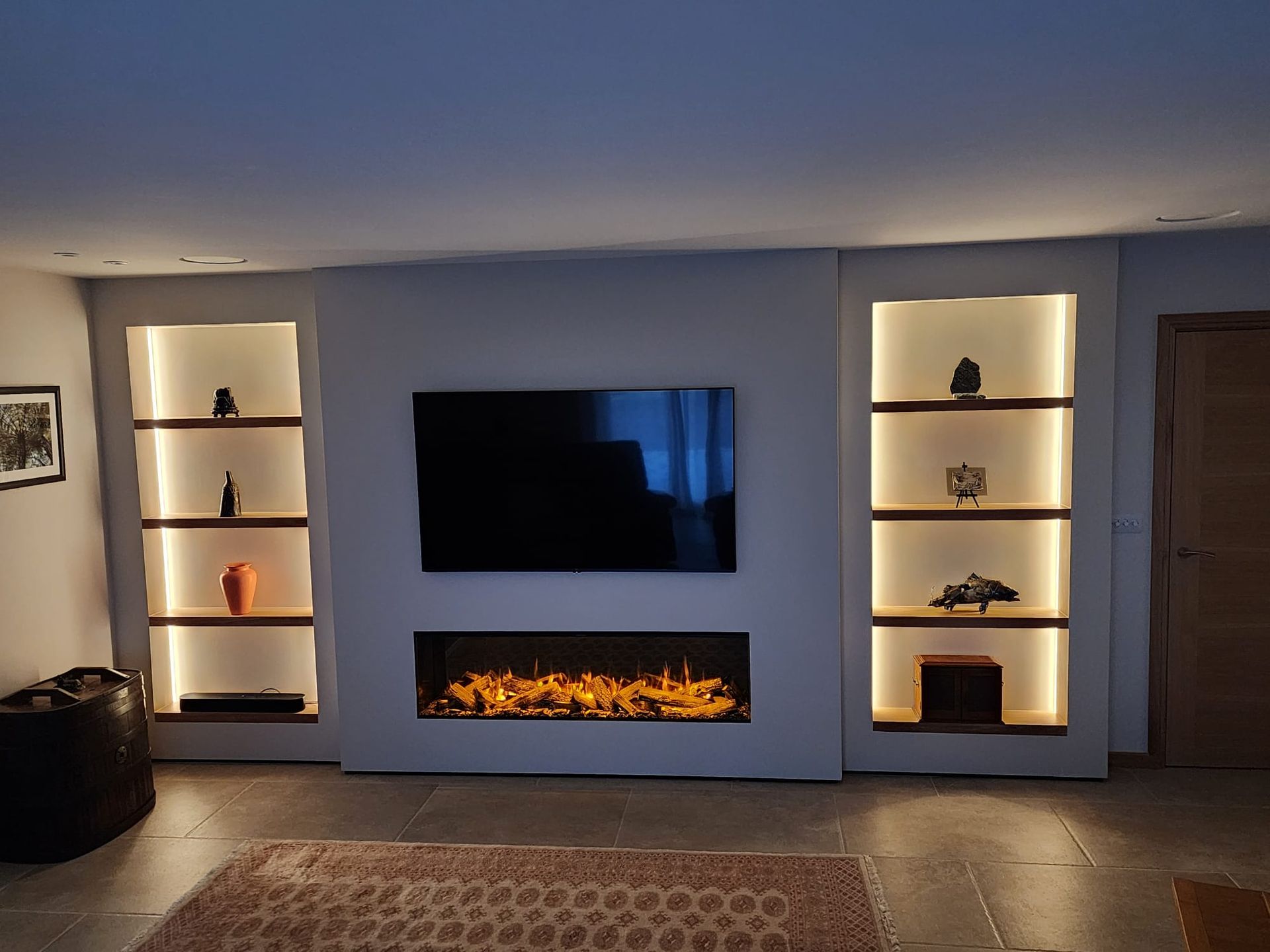 new forest 1600 in a media wall with shelving either side