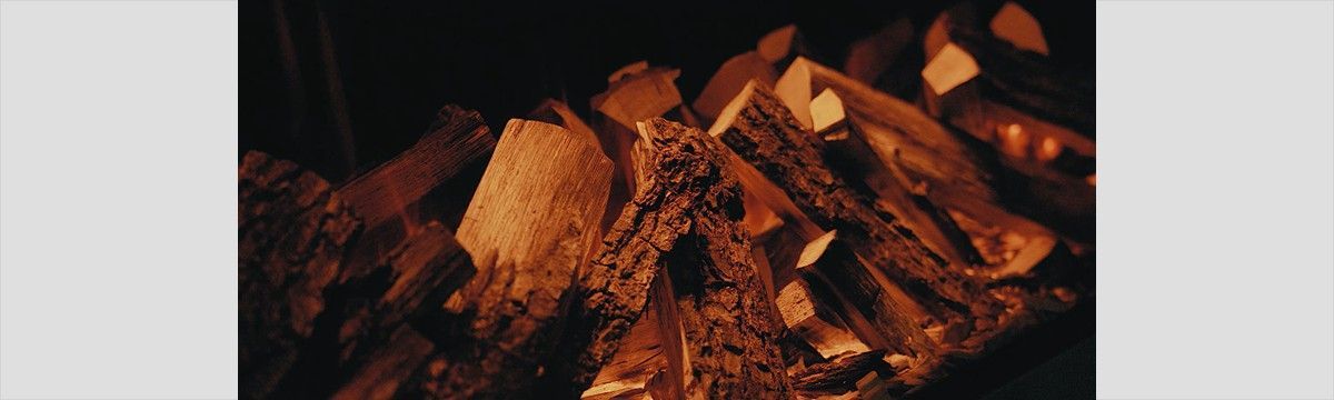 british fires deluxe real logs logo