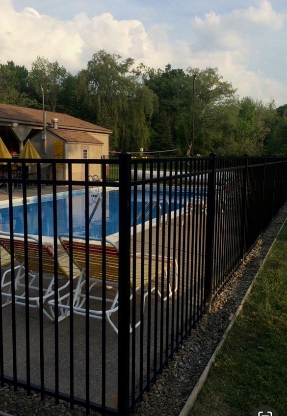 aluminum fence 8