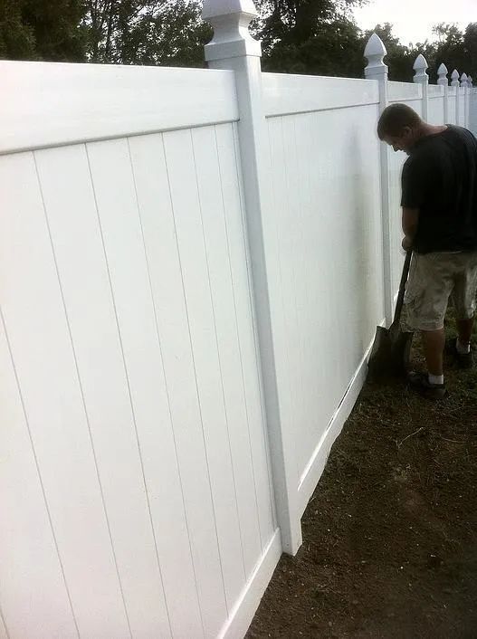 Vinyl Fence Installation