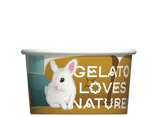 Coniglio bianco su una coppetta di gelato con la scritta 