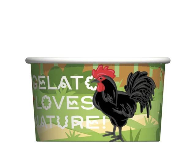 Un gallo nero su una colorata coppetta di gelato con la scritta 