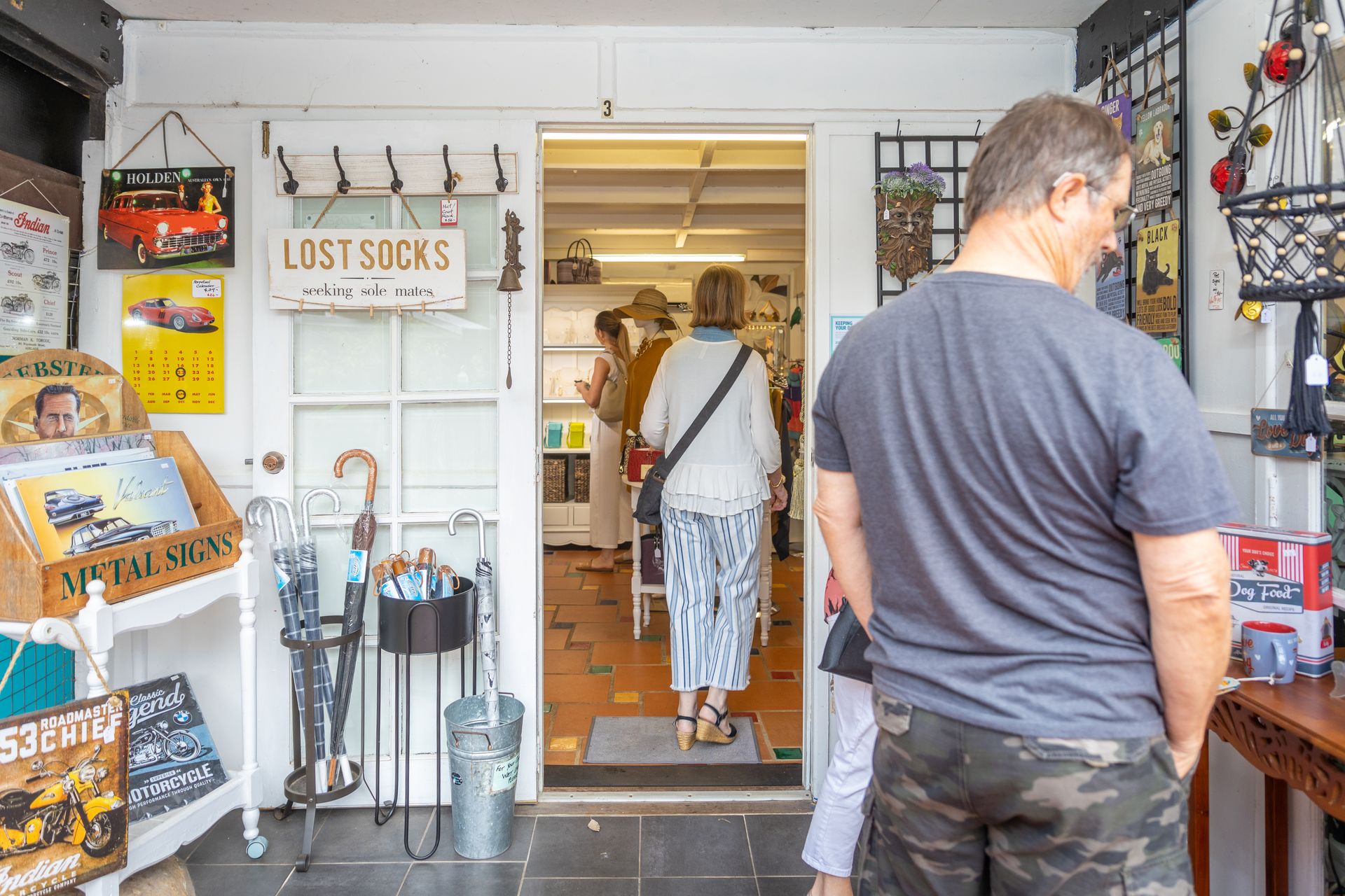 Charlie & Me Gallery Walk Tamborine Mountain Shops