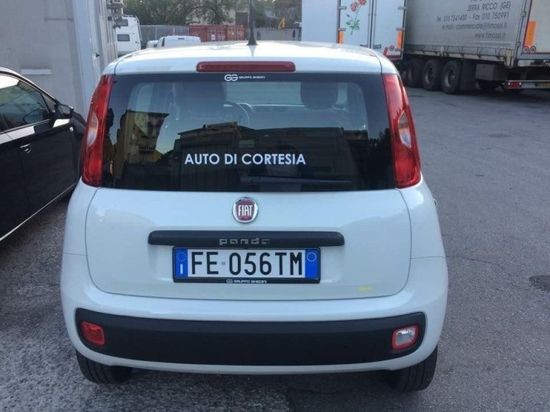 Auto di cortesia