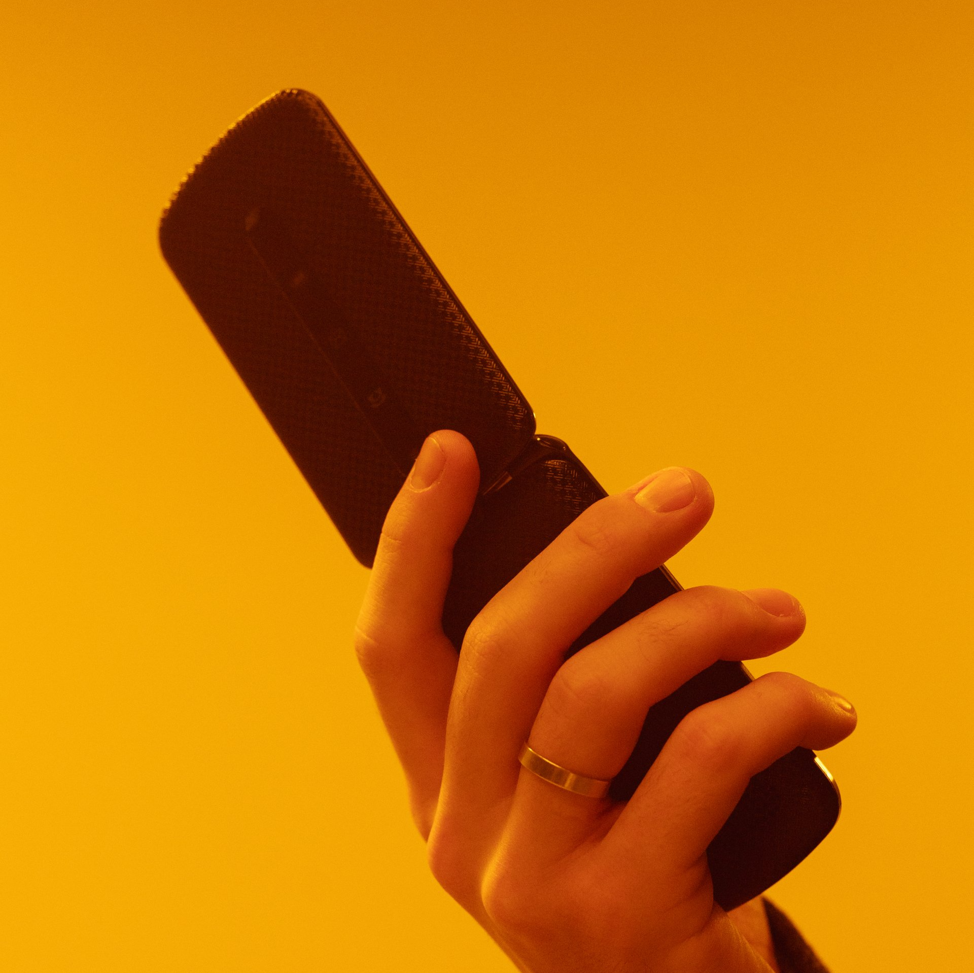 folding phone image