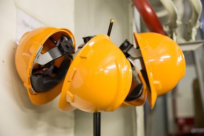 Clic para Cotizar tu+ Seguridad Cascos de protección Medellín, Cascos de protección Envigado, Cascos de protección Itagüí, Cascos Tipo 1 y 2