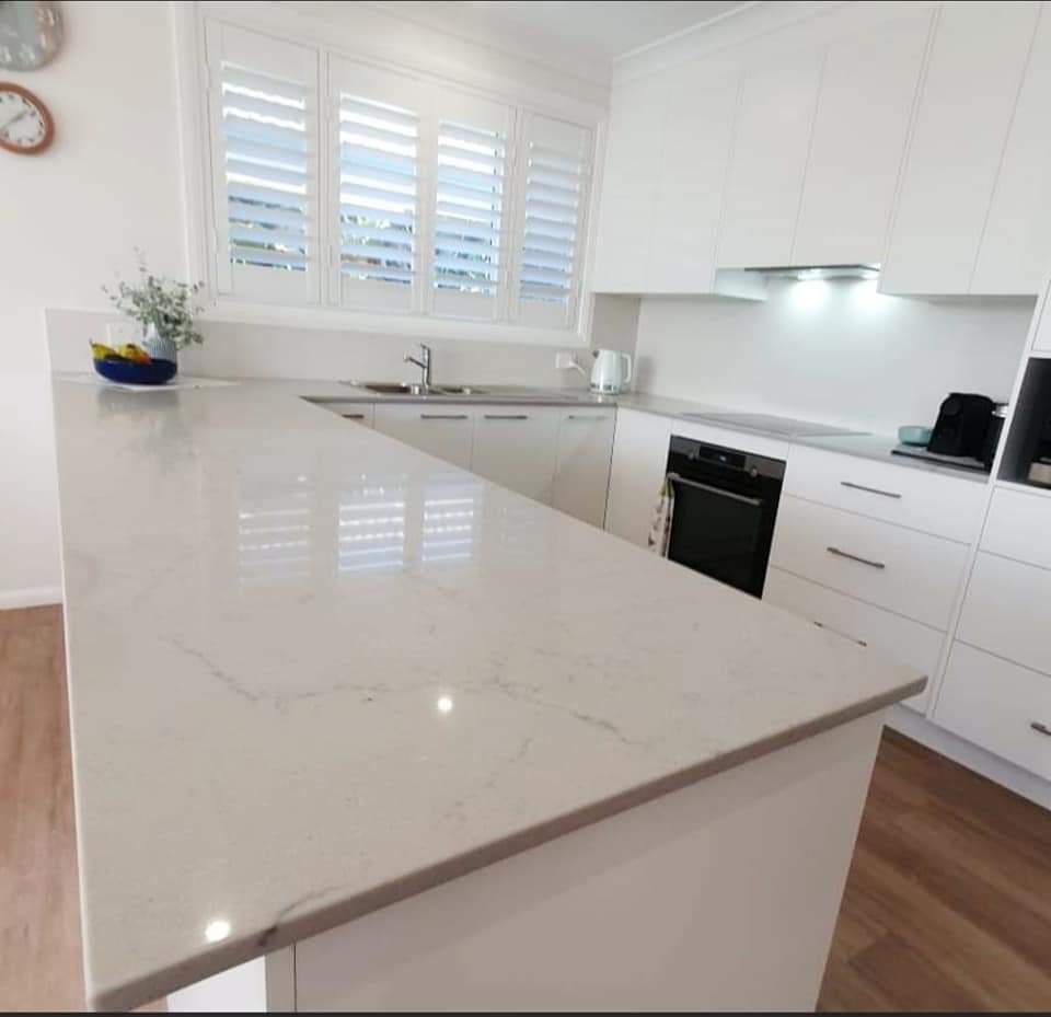 Kitchen Benchtop — DMB Kitchens in Port Macquarie, NSW