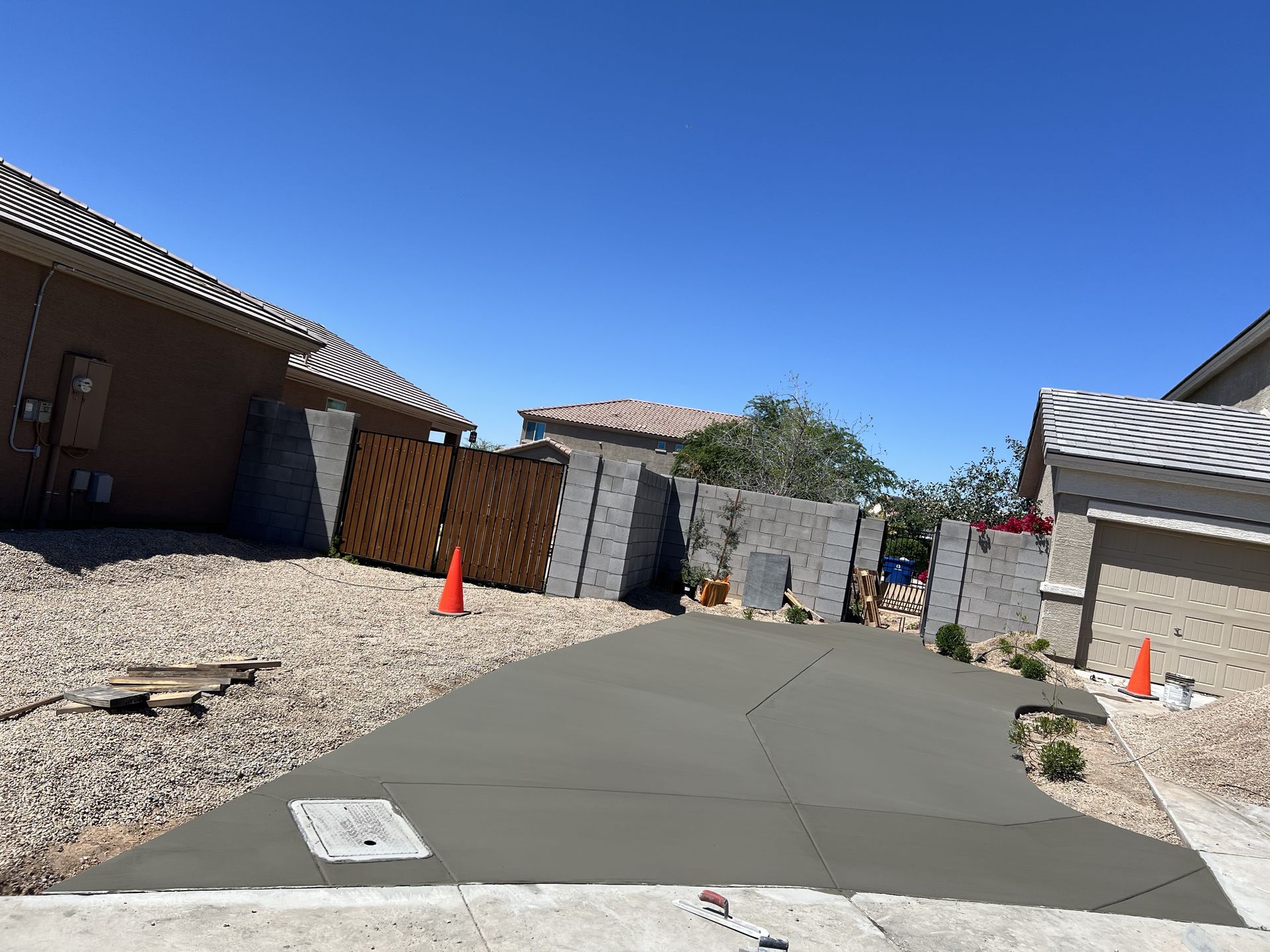 Commercial concrete driveway in Phoenix