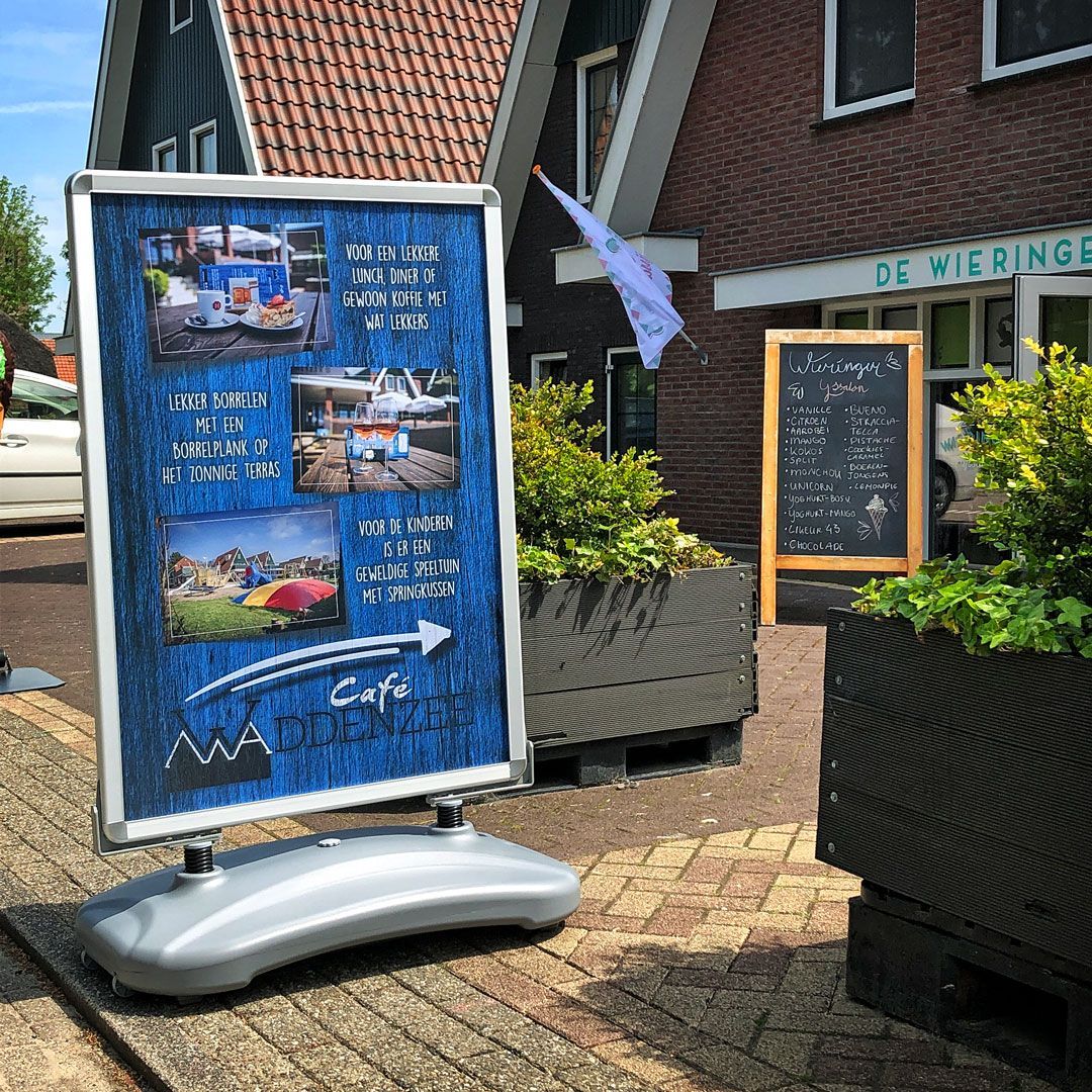 Stoepbord + poster café Waddenzee by reclamestudio Morant