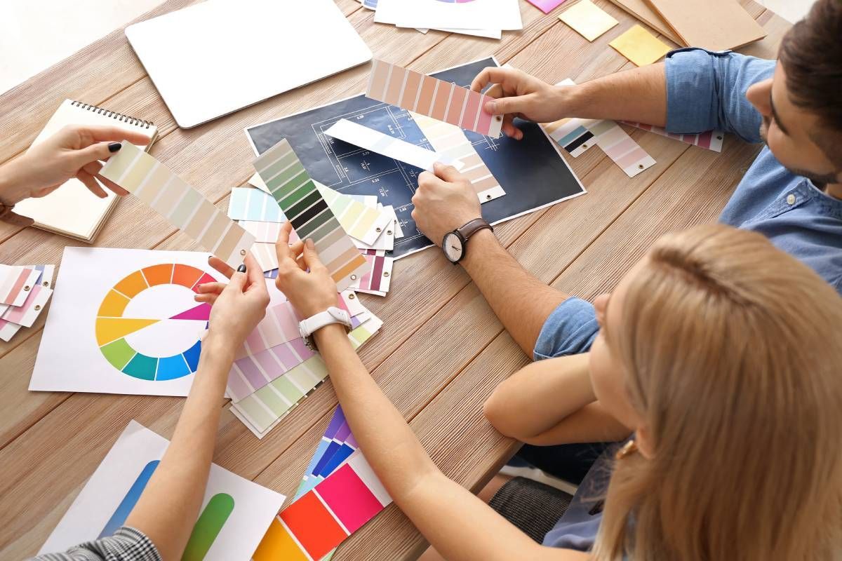 Interior Designer working with couple on color consultation near Atlantic Beach, North Carolina (NC)