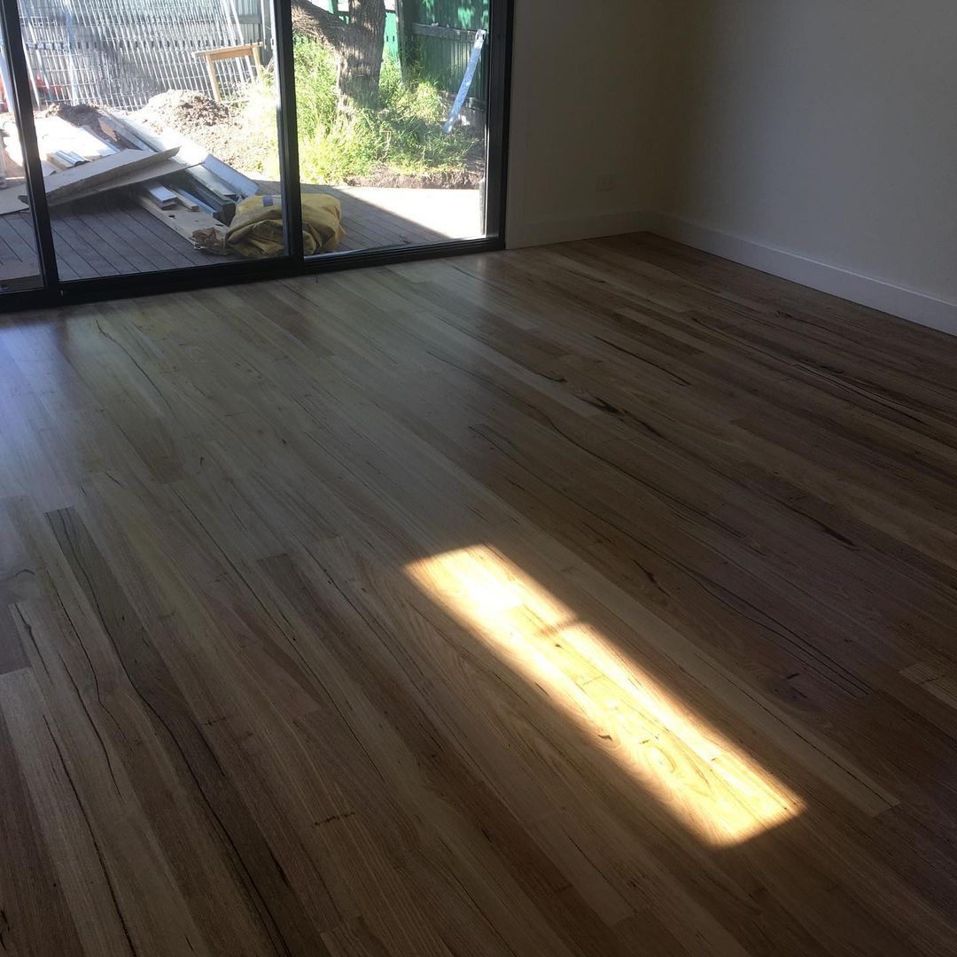 Glowing_Gallery_17