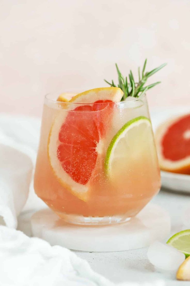 Pompelmoes in een glas, de werkingseffecten van grapefruit op medicatie