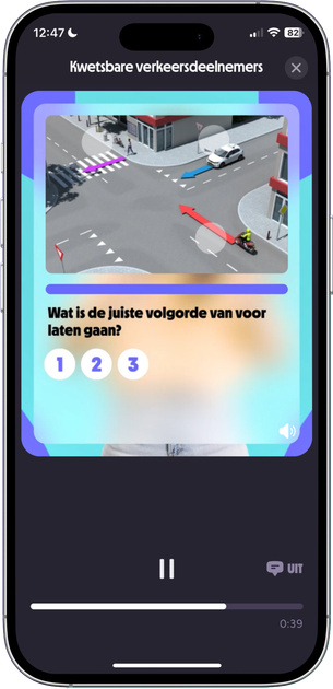 Phone screen showing a game ad with the question “Wat is de juiste volgorde van voor laten gaan?” and 1-2-3 buttons.