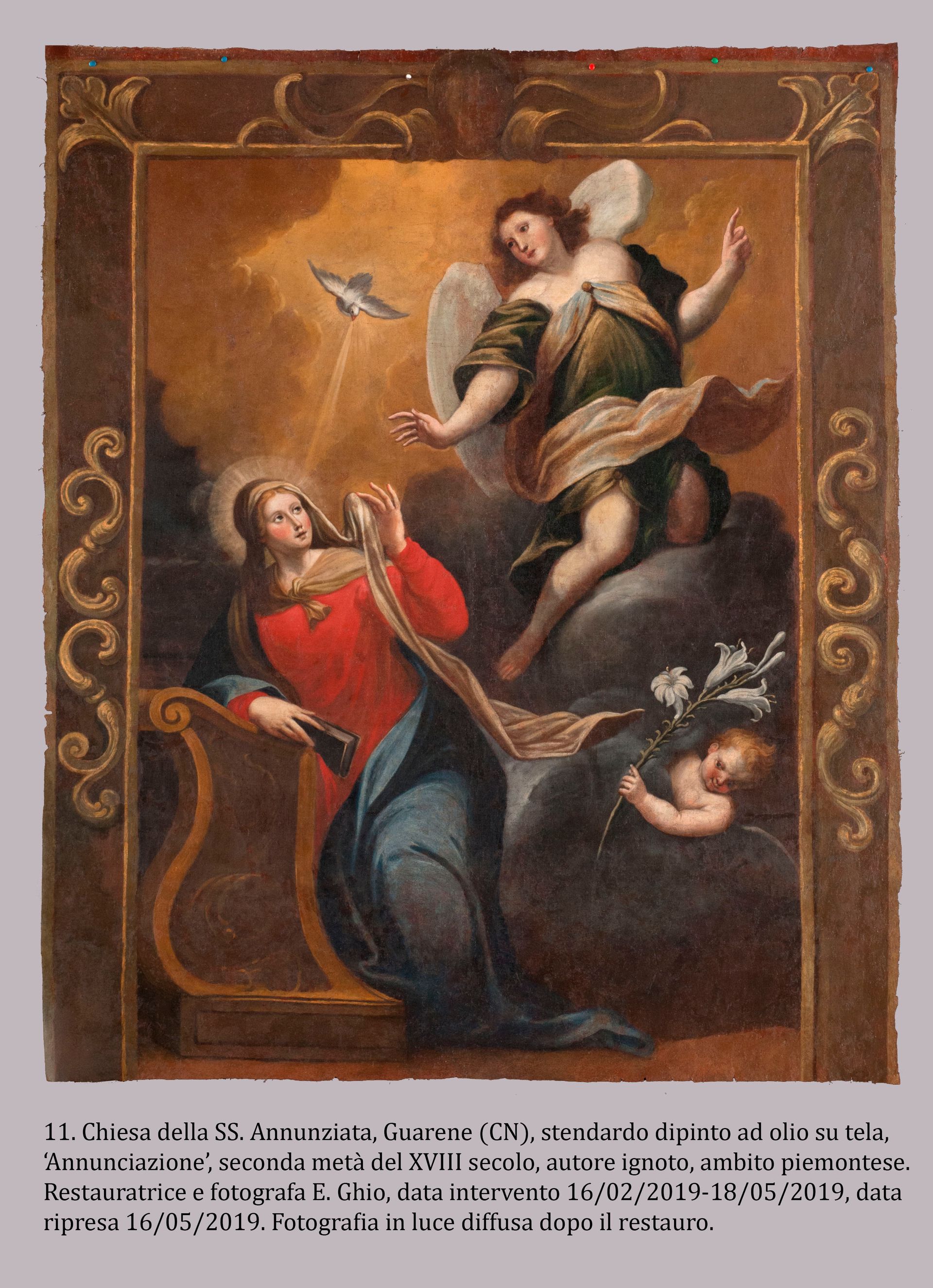 Dipinto barocco raffigurante una figura con aureola e angeli in una cornice dorata, con un uomo inginocchiato sottostante.