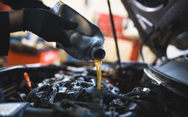 Oil Change | NAPA Auto Care Centers of SWF