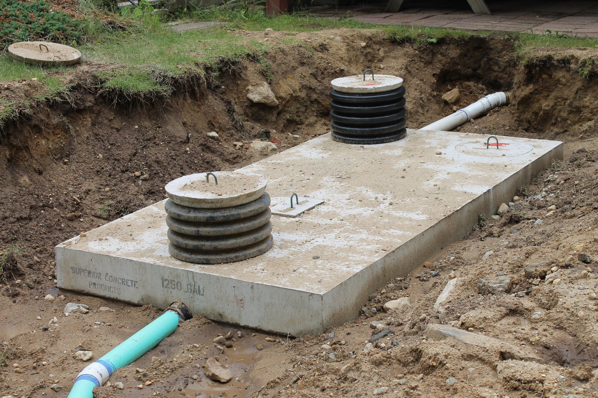 septic tank pump outside in North Georgia replaced by Gainesville Plumbing