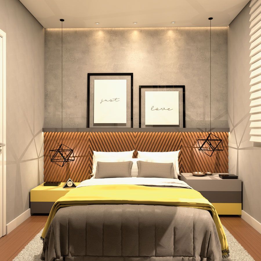 Quarto moderno com cama cinza, manta amarela, cabeceira com padrão de madeira, duas luminárias pendentes e dois quadros fixados na parede.